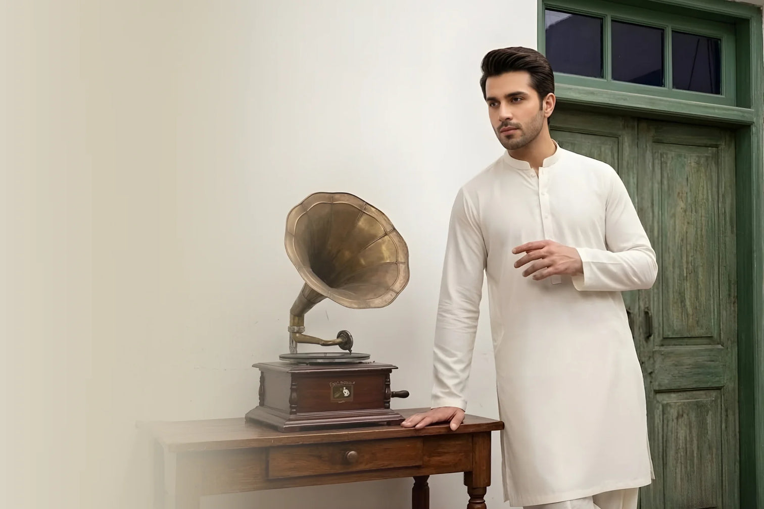 Khurana_Summer_Slider_01_1512x